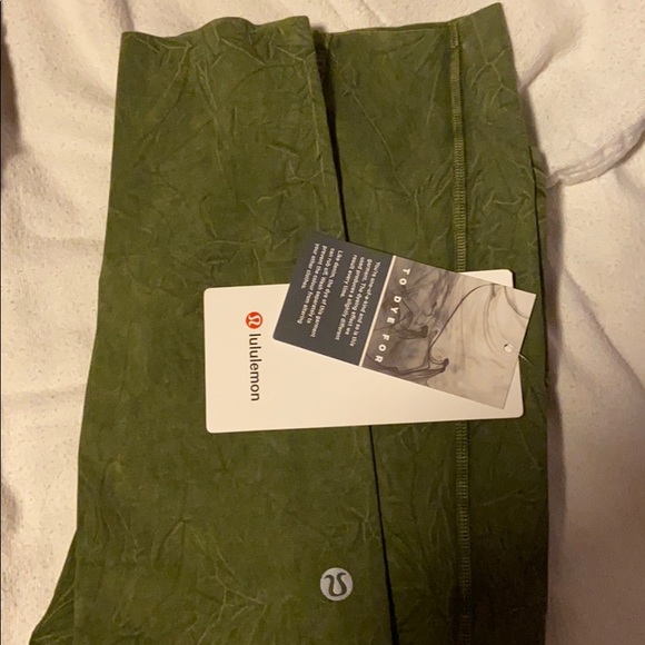 Lululemom legging - Picture 6 of 10